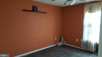 410 Shady Glen Dr, Capitol Heights, MD 20743 - photo 6