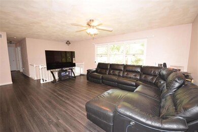 620 Andra Dr, Maryville, IL 62062 - photo 2