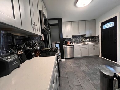 17007 Magnolia Dr, Hazel Crest, IL 60429 - photo 6