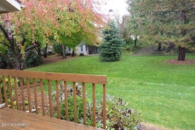 1943 Cross Bend St NE unit 42, Grand Rapids, MI 49505 - photo 6