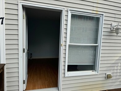 5 Concord Ct unit 7, Ashland, MA 01721 - photo 2