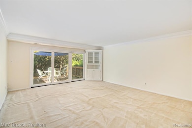 19710 W 13 Mile Rd unit 105, Beverly Hills, MI 48025 - photo 5