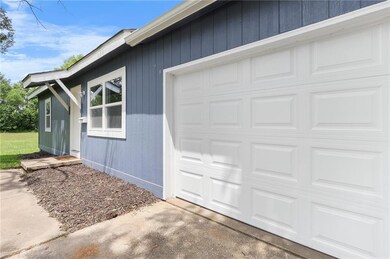 1758 Main St, Osawatomie, KS 66064 - photo 4