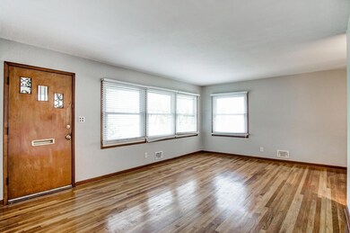 2873 Ashby Rd, Columbus, OH 43209 - photo 5