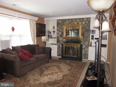 2 Lyman Hall Bldg unit 2, Blackwood, NJ 08012 - photo 3