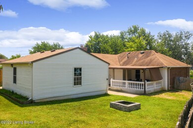 6205 Timmy Ct, Louisville, KY 40219 - photo 4