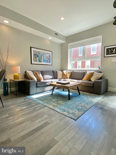 2219 Gerritt St, Philadelphia, PA 19146 - photo 4