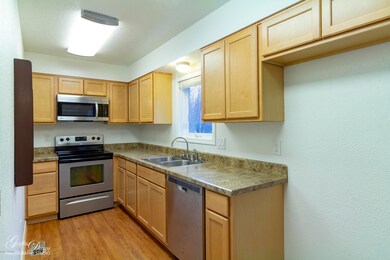 003 Kitchen-03
