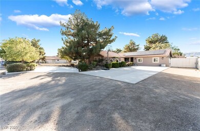 6109 Starlight Dr, Las Vegas, NV 89130 - photo 5