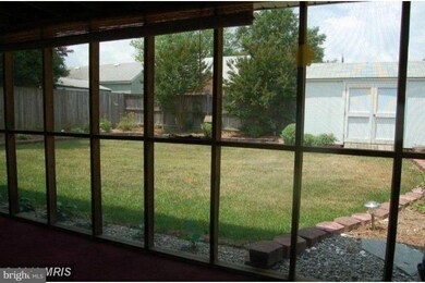 212 Dale Rd, Pasadena, MD 21122 - photo 4