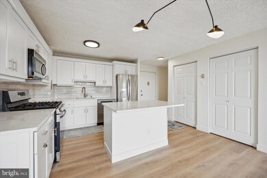 Radnor House unit 314, Bryn Mawr, PA 19010 - photo 3