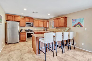 Kitchen and Bar/Island