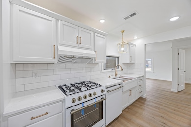 1208 W Broadway St, Mount Pleasant, MI 48858 - photo 6