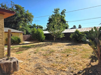 1512 Swalls Ln, Modesto, CA 95358 - photo 6