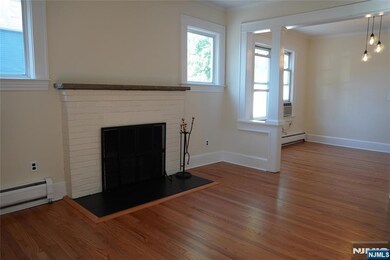 37 Hawthorne Ave unit A, Park Ridge, NJ 07656 - photo 4