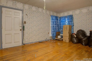 586 Overhill Dr, San Antonio, TX 78228 - photo 7