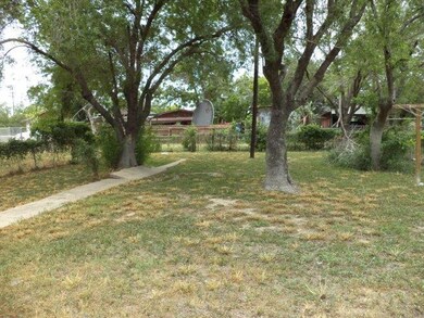 219 E Clark Ave, Pharr, TX 78577 - photo 2