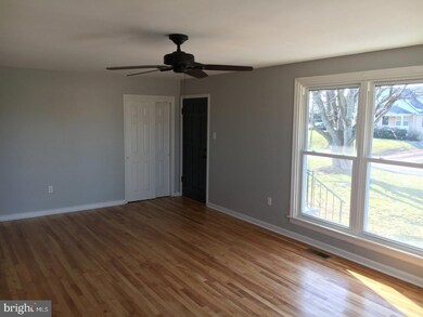 18 Neiffer Rd, Royersford, PA 19468 - photo 5