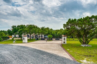 9202 Pony Express St, San Antonio, TX 78255 - photo 4