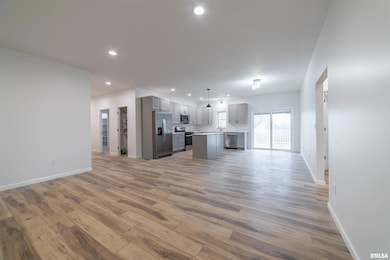 406 N Main St, Payson, IL 62360 - photo 5