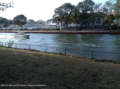 rest & relax on the canal 1501 hulse rd