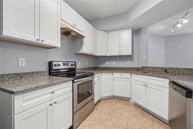 5572 Metrowest Blvd unit 110, Orlando, FL 32811 - photo 6
