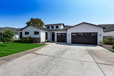 8719 N 9th Ave, Phoenix, AZ 85021 - photo 2