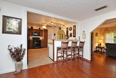 6781 Lenox Ave, Jacksonville, FL 32205 - photo 7