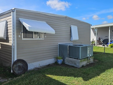 7633 Parkway Blvd, Hudson, FL 34667 - photo 6