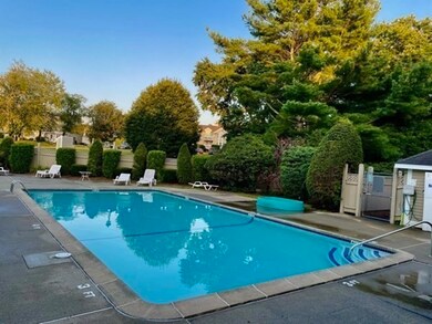 304 Carriage Ln unit 304, Taunton, MA 02780 - photo 6