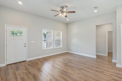 6-web-or-mls-6478 Burleson Blvd-02