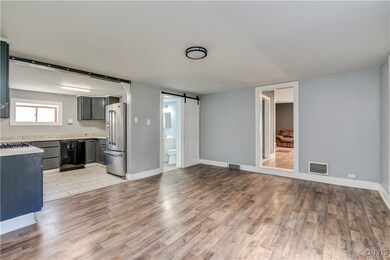 340 Vanduzee St, Watertown, NY 13601 - photo 4