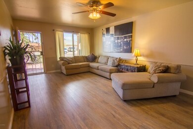 5350_River_Drive_LIVING 1