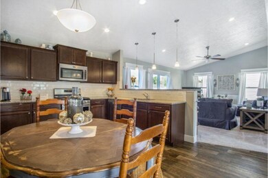 TBP072-i1750-Kitchen3