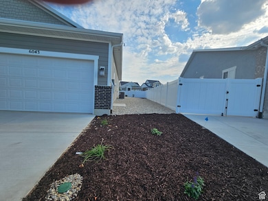 6043 W Snake River Dr unit 412, Herriman, UT 84096 - photo 3