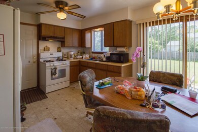 5814 Laporte Dr, Lansing, MI 48911 - photo 5