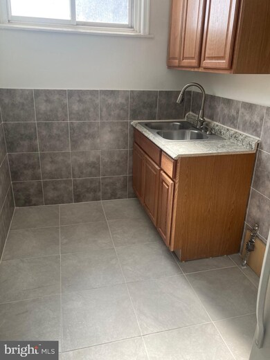 1028 S Lynbrook Rd, Darby, PA 19023 - photo 3