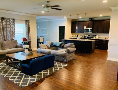 LARGE LIVINGROOM AND KITCHEN AREA