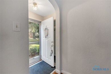 3709 Grantley Rd, Toledo, OH 43613 - photo 5