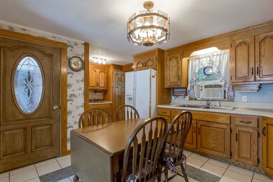 4 Maplecrest St, Newmarket, NH 03857 - photo 6