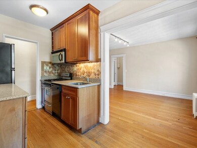 120 Riverway unit 11, Boston, MA 02215 - photo 6