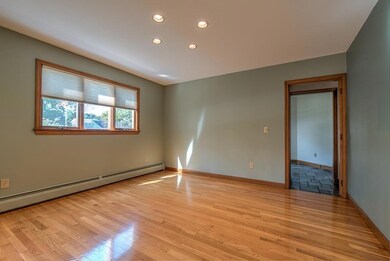 29 Tobin Ln, Bristol, RI 02809 - photo 6