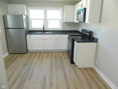 637 E 6th St, Seymour, IN 47274 - photo 5