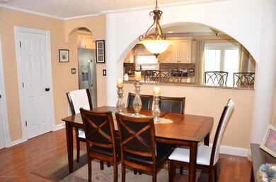 461 Leverett Ave, Staten Island, NY 10308 - photo 6