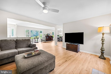 2406 Chatau Ct, Fallston, MD 21047 - photo 6