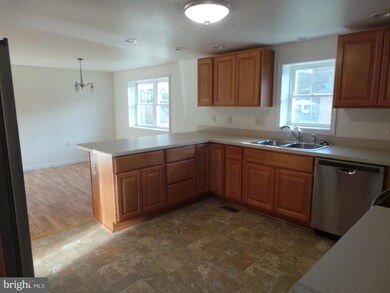 267 Ewing St, Berkeley Springs, WV 25411 - photo 6