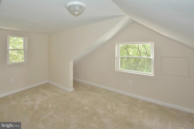 5502 D St SE, Washington, DC 20019 - photo 7