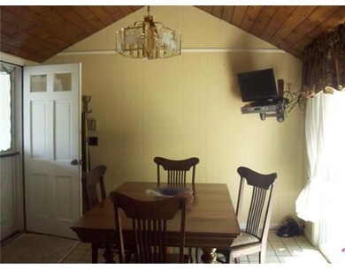 85 Forsynthia Dr, Cranston, RI 02920 - photo 4