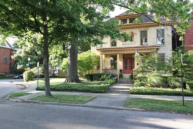 322-W-7th-01