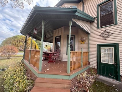 117 Third St SE, New Albin, IA 52160 - photo 2